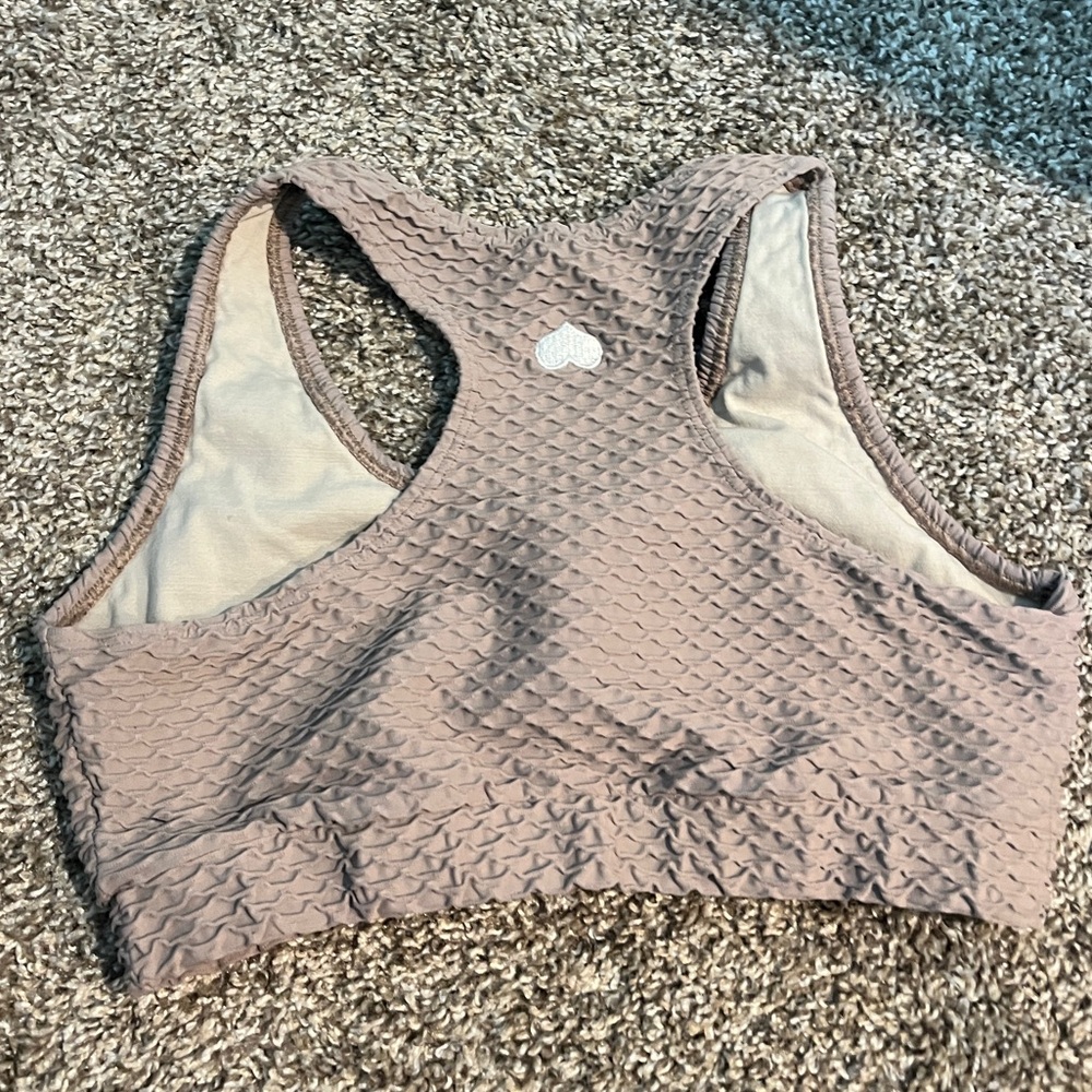 CROCO SKIN SCOOP TOP - Dolce de Leche - Picture 3 of 3